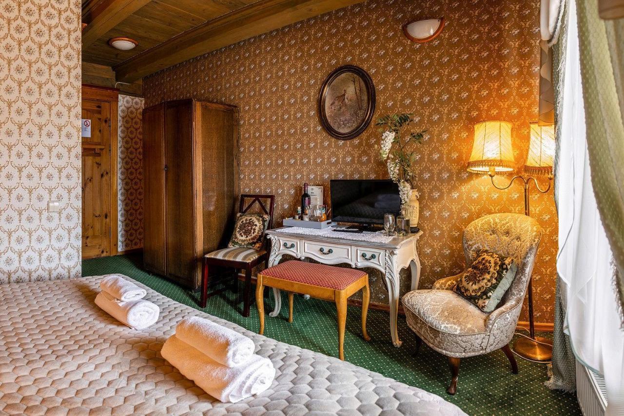 Pakruojis Manor Hotel Miller'S House Экстерьер фото