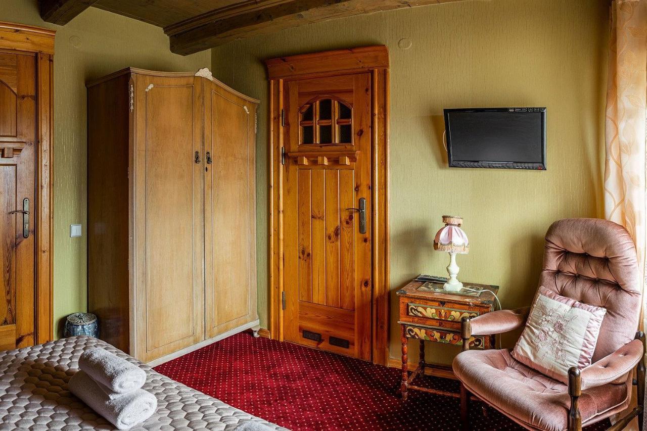 Pakruojis Manor Hotel Miller'S House Экстерьер фото