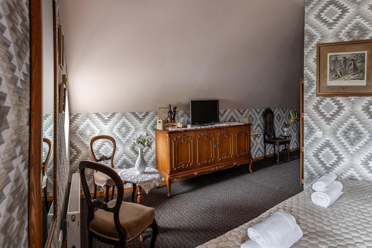 Pakruojis Manor Hotel Miller'S House Экстерьер фото
