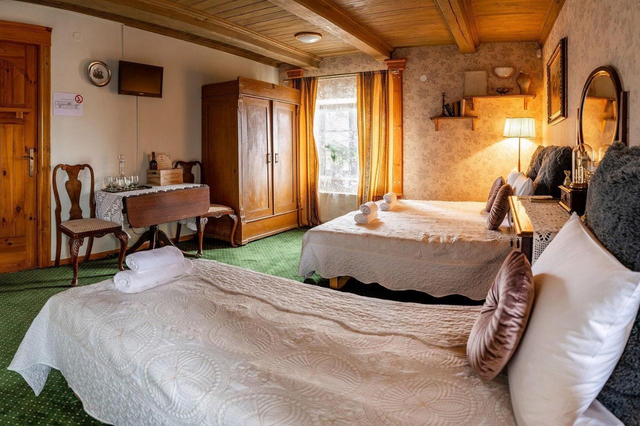 Pakruojis Manor Hotel Miller'S House Экстерьер фото