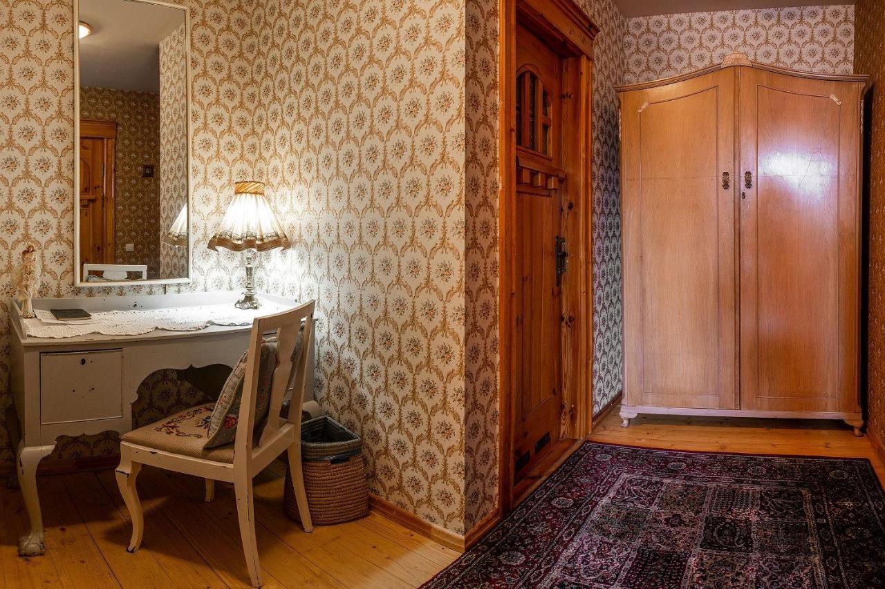 Pakruojis Manor Hotel Miller'S House Экстерьер фото
